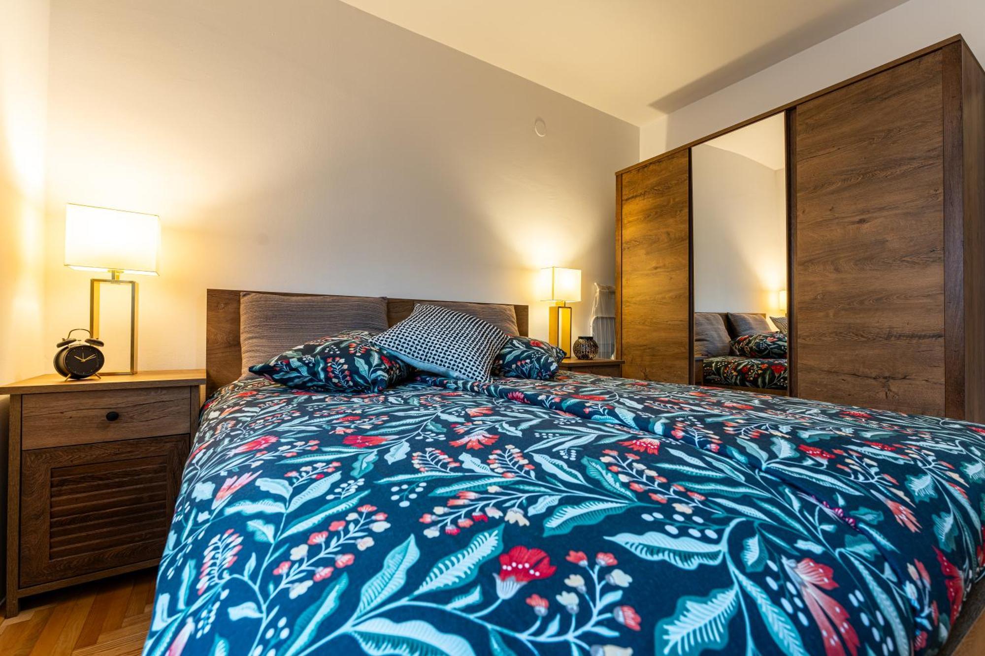 Appartamento Flex Selfcheckins 121 - - Garage - Loggia - 2 Bedrooms Zagabria